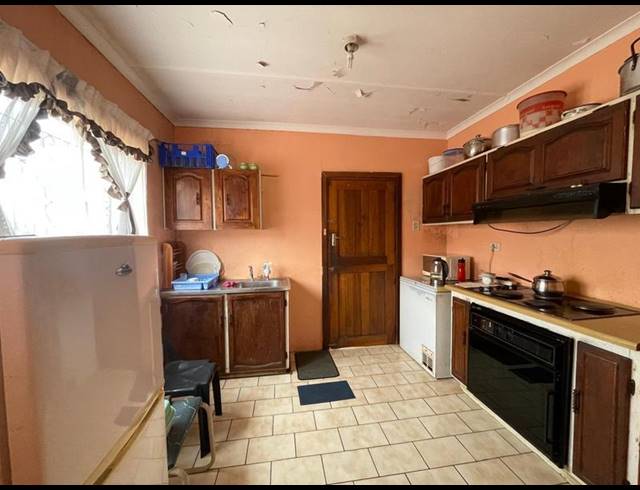 3 BEDROOM HOUSE FOR SALE IN GLENWOOD